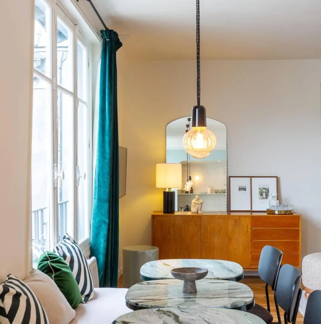 Apartment Habitat Parisien - Madeleine Galeries Lafayette