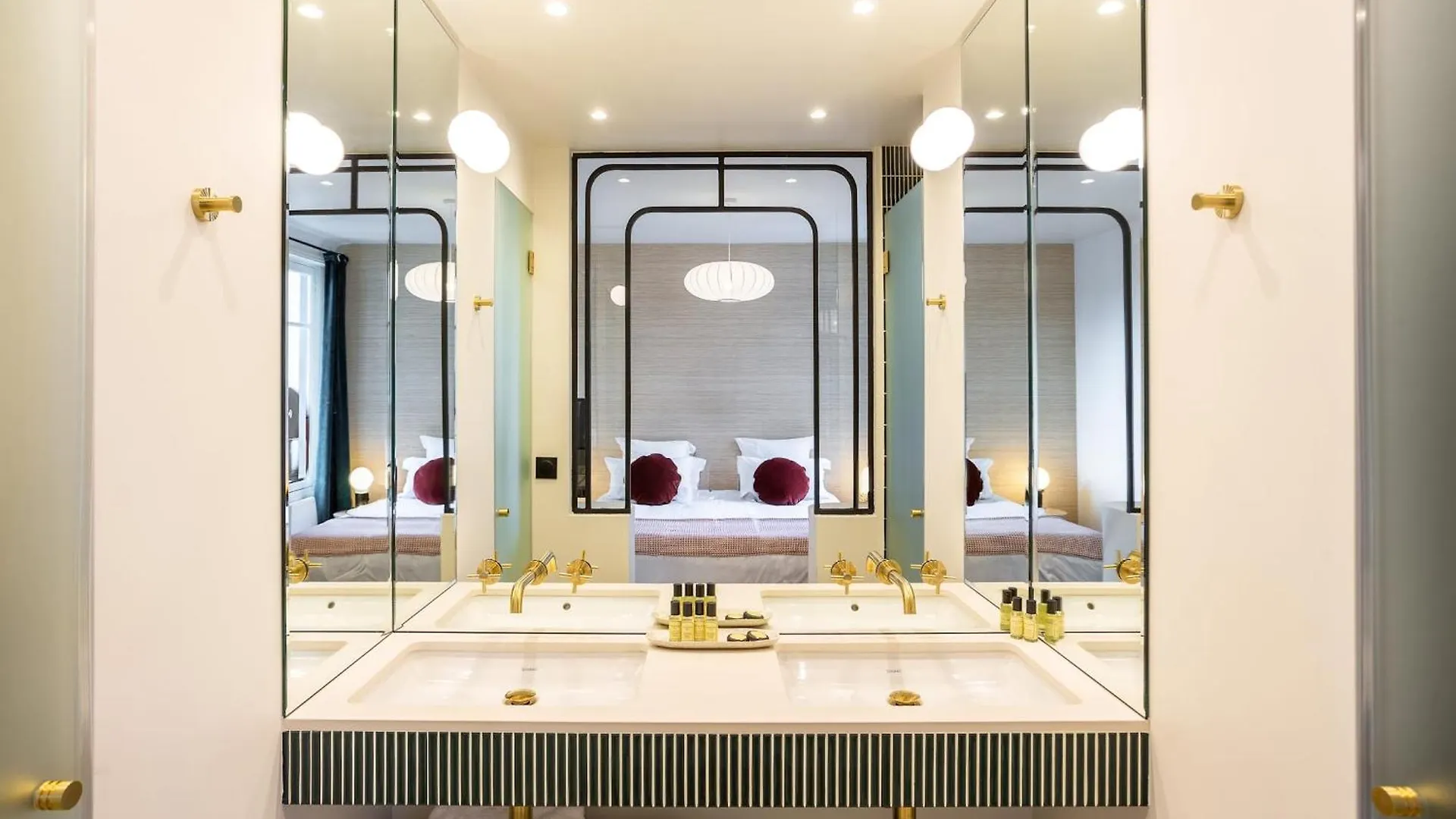Habitat Parisien - Madeleine Galeries Lafayette * Παρίσι